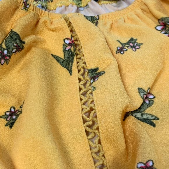 3/$25 Kendall & Kylie Off Shoulder Yellow Floral Romper Small - Picture 3 of 10